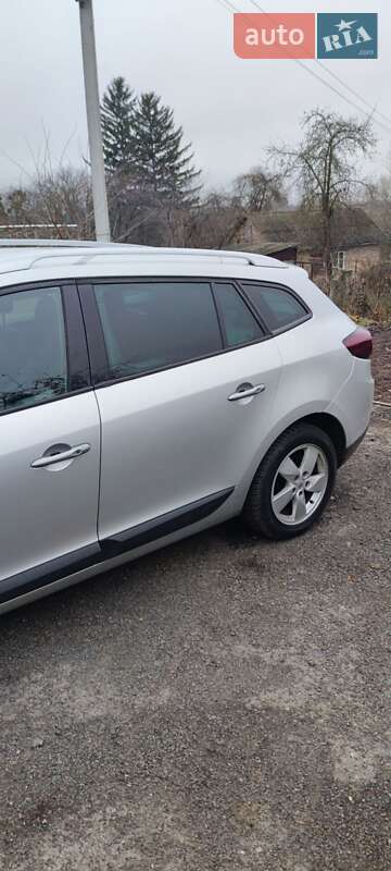 Универсал Renault Megane 2009 в Луцке фото 4 Универсал Renault Megane 2009 в Луцке