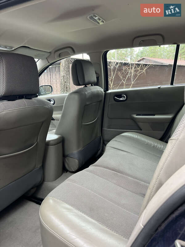 Универсал Renault Megane 2004 в Змиеве фото 10 Универсал Renault Megane 2004 в Змиеве