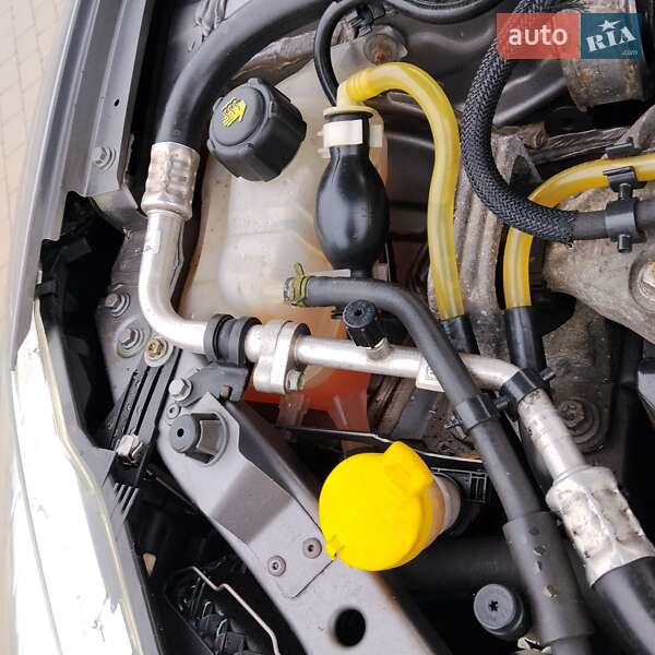 Хэтчбек Renault Megane 2011 в Сумах