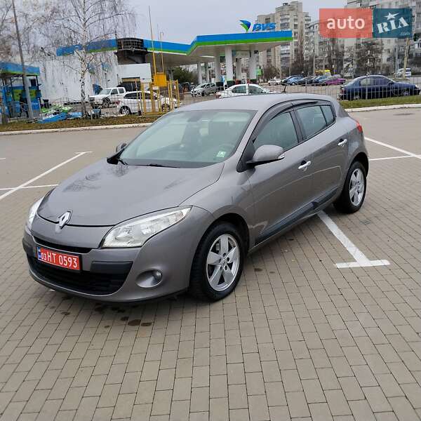 Хэтчбек Renault Megane 2011 в Сумах