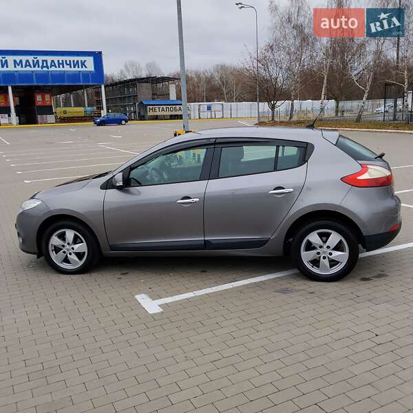 Хэтчбек Renault Megane 2011 в Сумах