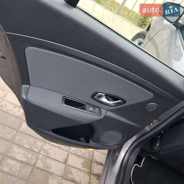 Хэтчбек Renault Megane 2011 в Сумах