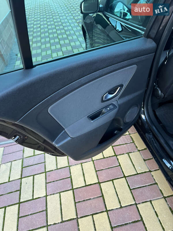 Универсал Renault Megane 2009 в Виннице фото 30 Универсал Renault Megane 2009 в Виннице