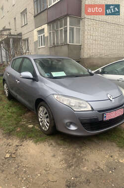 Хэтчбек Renault Megane 2009 в Ромнах