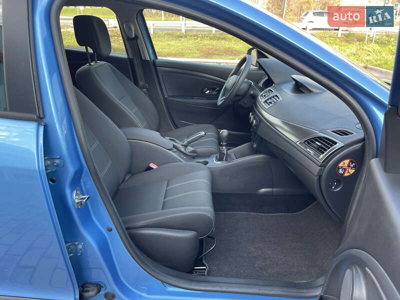 Универсал Renault Megane 2015 в Полтаве