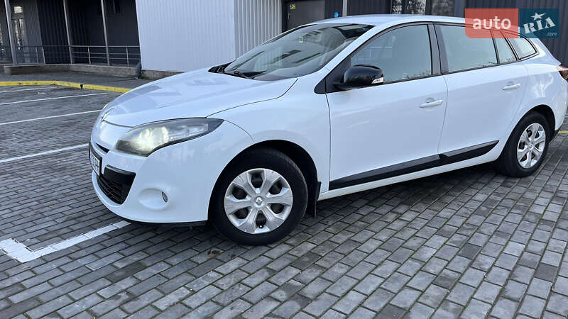 Хетчбек Renault Megane 2011 в Кам'янському