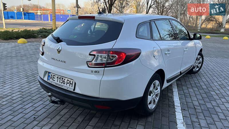 Хетчбек Renault Megane 2011 в Кам'янському