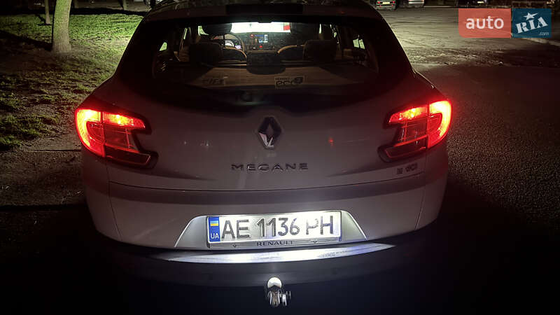 Хетчбек Renault Megane 2011 в Кам'янському