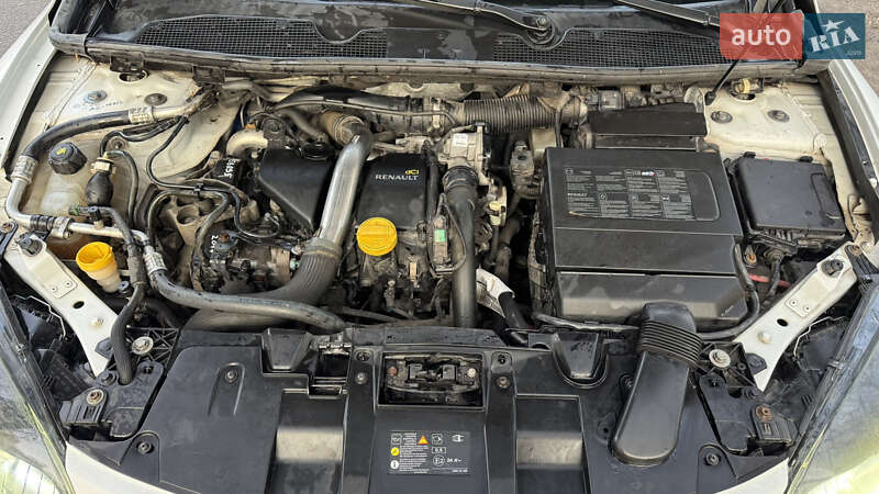 Хетчбек Renault Megane 2011 в Кам'янському