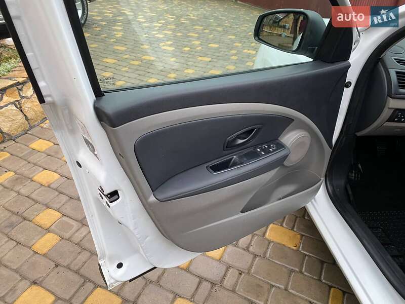 Хэтчбек Renault Megane 2011 в Виннице