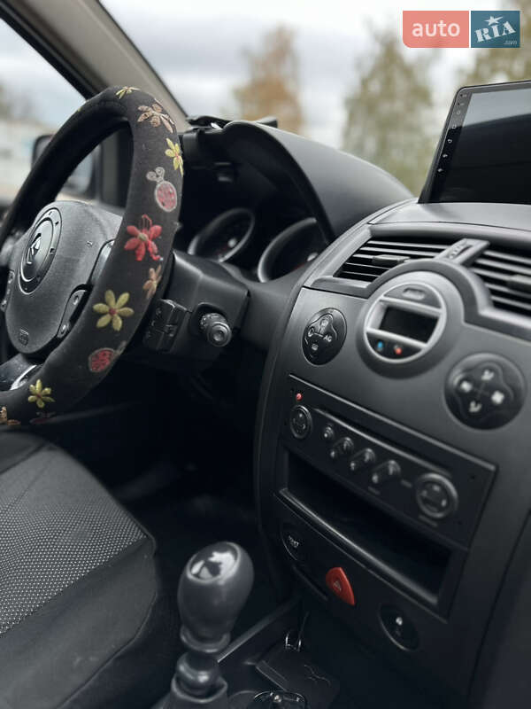 Хэтчбек Renault Megane 2005 в Харькове фото 6 Хэтчбек Renault Megane 2005 в Харькове
