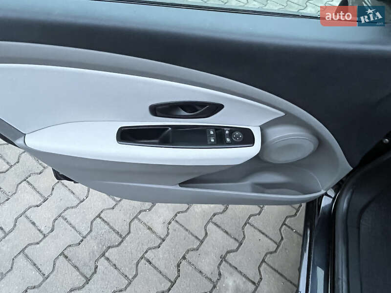 Хэтчбек Renault Megane 2011 в Виннице фото 32 Хэтчбек Renault Megane 2011 в Виннице