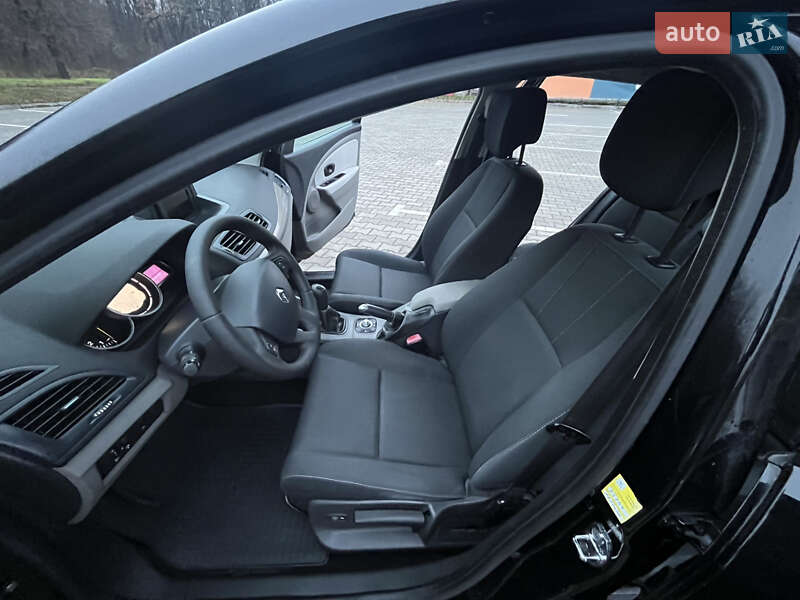 Хэтчбек Renault Megane 2011 в Виннице фото 36 Хэтчбек Renault Megane 2011 в Виннице