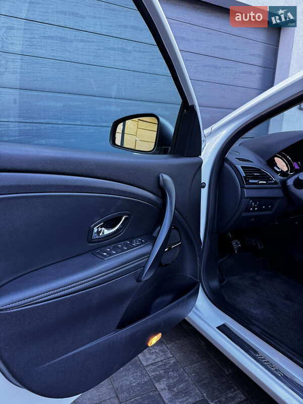 Универсал Renault Megane 2013 в Полтаве фото 24 Универсал Renault Megane 2013 в Полтаве