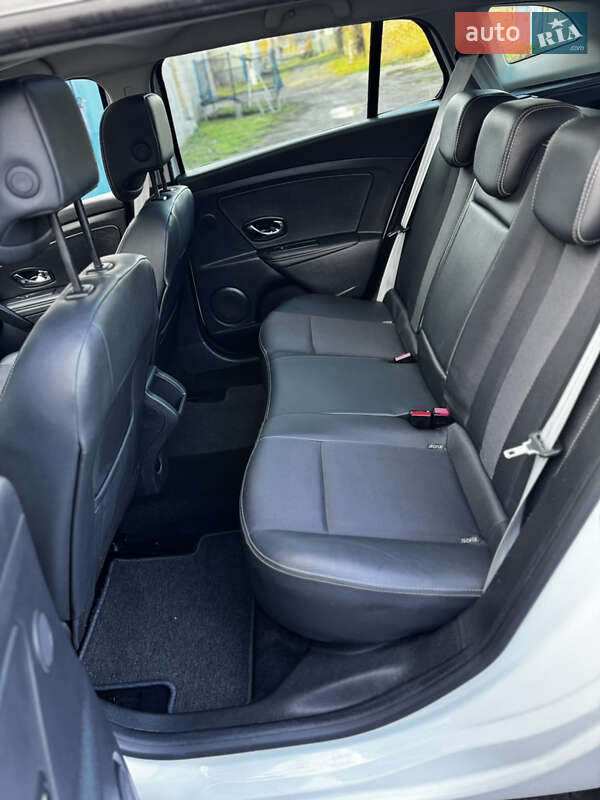 Универсал Renault Megane 2013 в Полтаве фото 36 Универсал Renault Megane 2013 в Полтаве