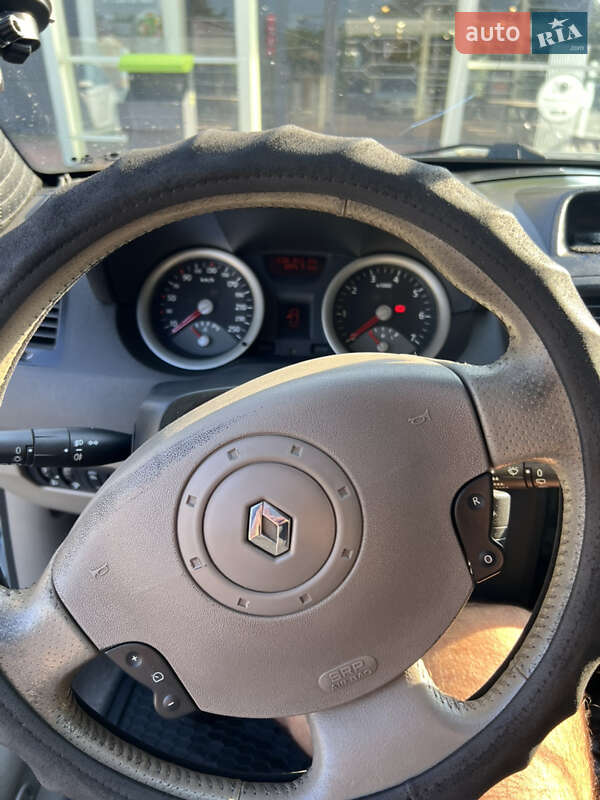 Універсал Renault Megane 2003 в Чернівцях