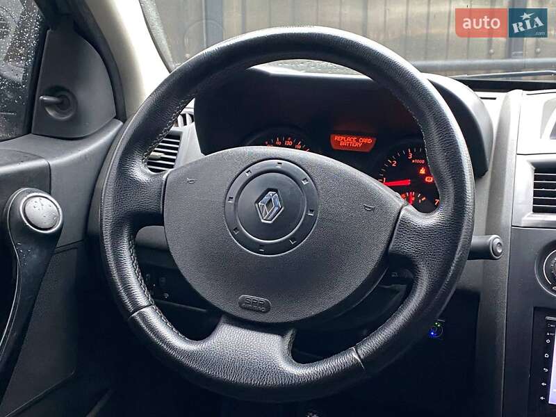Седан Renault Megane 2005 в Киеве фото 14 Седан Renault Megane 2005 в Киеве