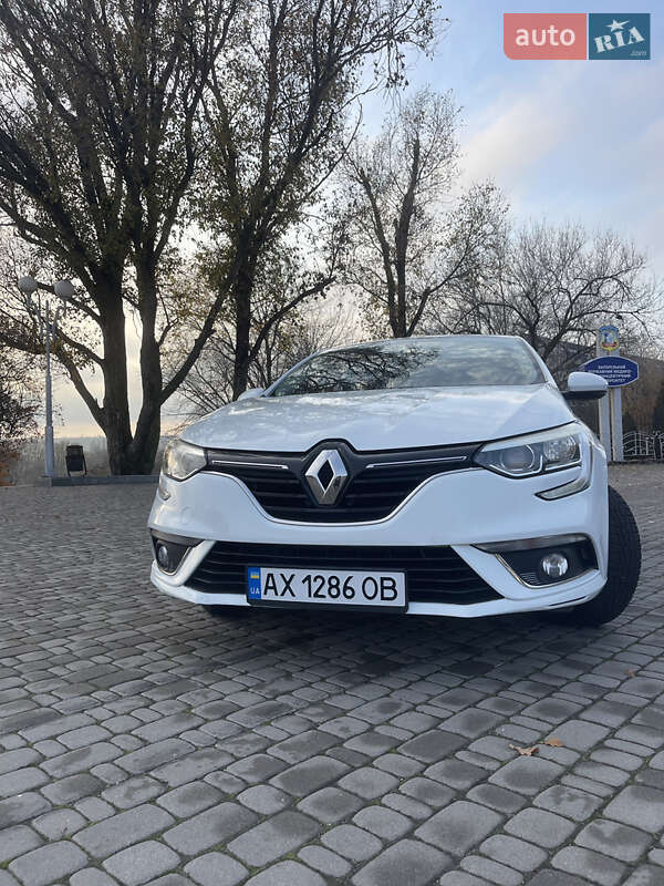Хэтчбек Renault Megane 2017 в Запорожье