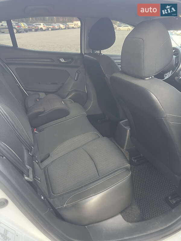 Хэтчбек Renault Megane 2017 в Запорожье