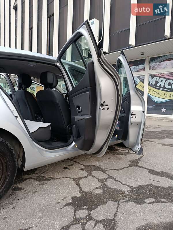 Хэтчбек Renault Megane 2008 в Запорожье