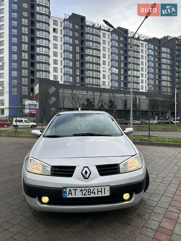 Хэтчбек Renault Megane 2004 в Ивано-Франковске