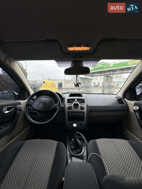Хэтчбек Renault Megane 2004 в Ивано-Франковске