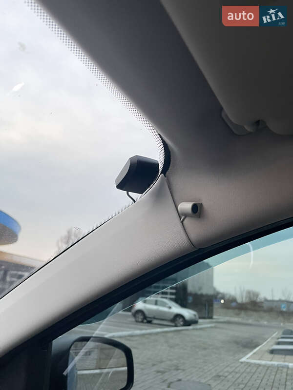 Универсал Renault Megane 2014 в Запорожье фото 36 Универсал Renault Megane 2014 в Запорожье