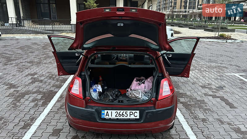 Хэтчбек Renault Megane 2005 в Киеве