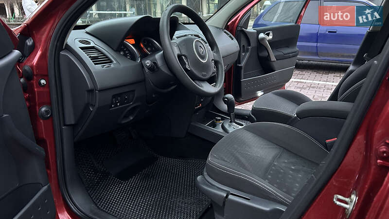 Хэтчбек Renault Megane 2005 в Киеве