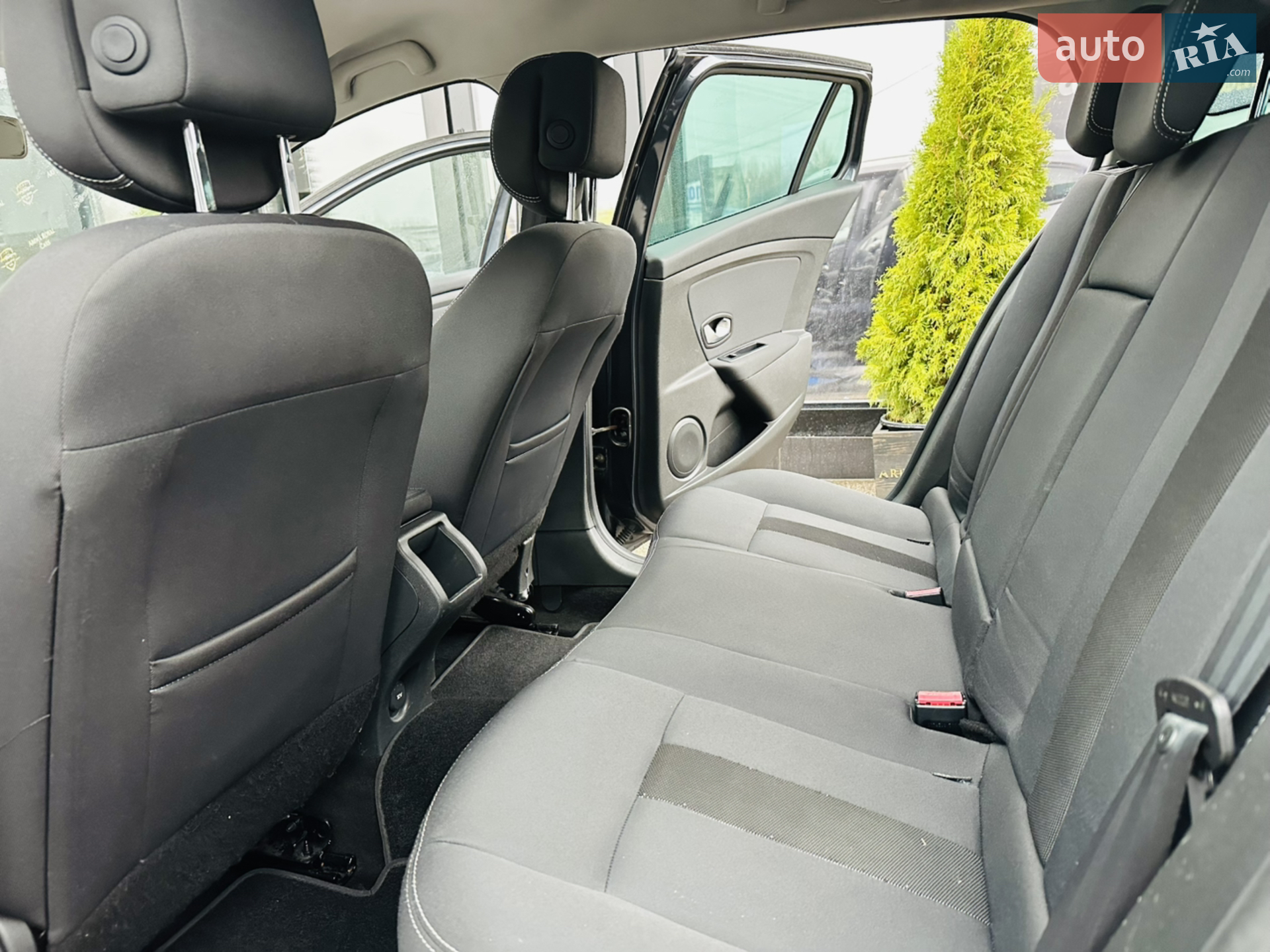 2010 Renault Megane - мініатюра 17