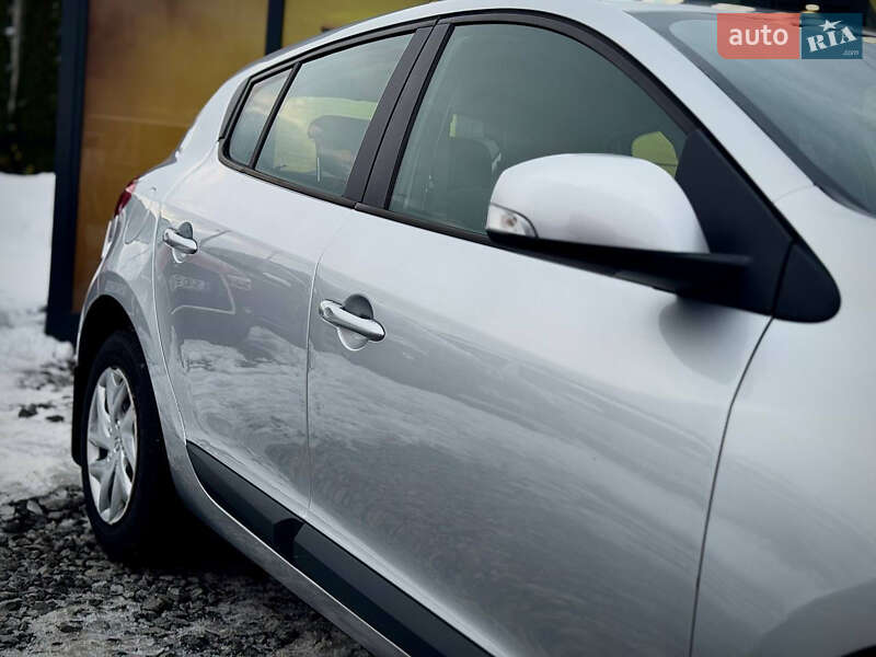 Хэтчбек Renault Megane 2013 в Стрые фото 15 Хэтчбек Renault Megane 2013 в Стрые