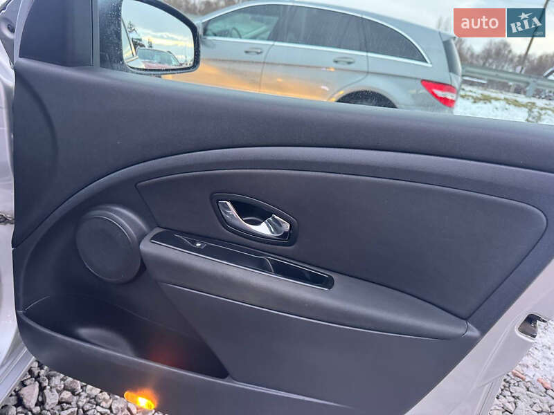 Хэтчбек Renault Megane 2013 в Стрые фото 30 Хэтчбек Renault Megane 2013 в Стрые