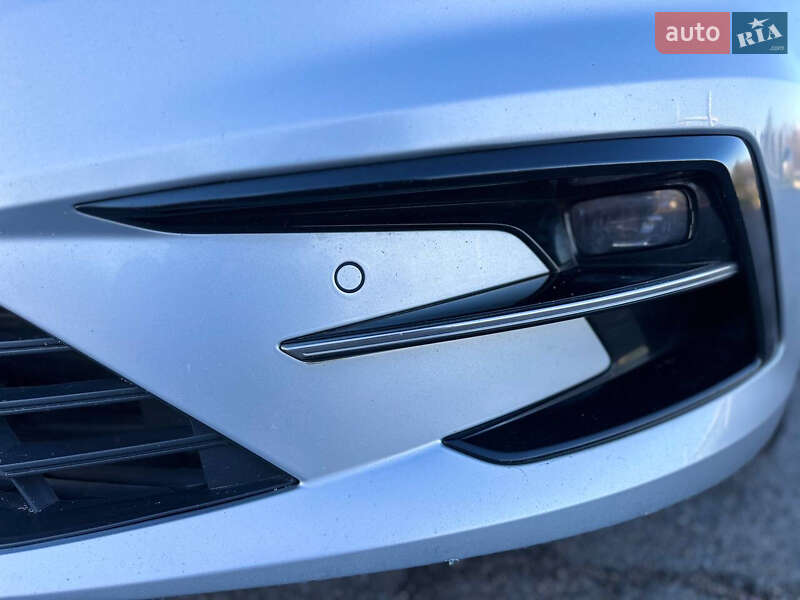Универсал Renault Megane 2021 в Чернобае фото 20 Универсал Renault Megane 2021 в Чернобае