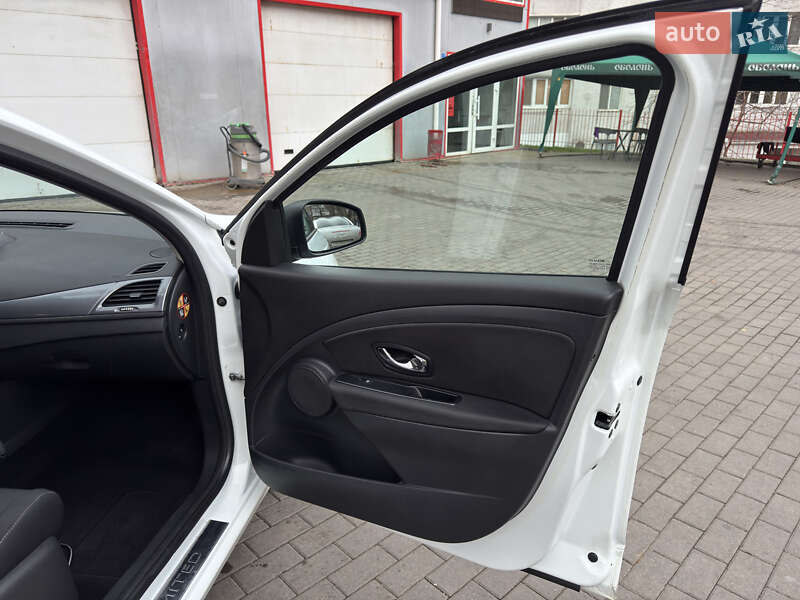 Универсал Renault Megane 2015 в Хмельницком фото 12 Универсал Renault Megane 2015 в Хмельницком