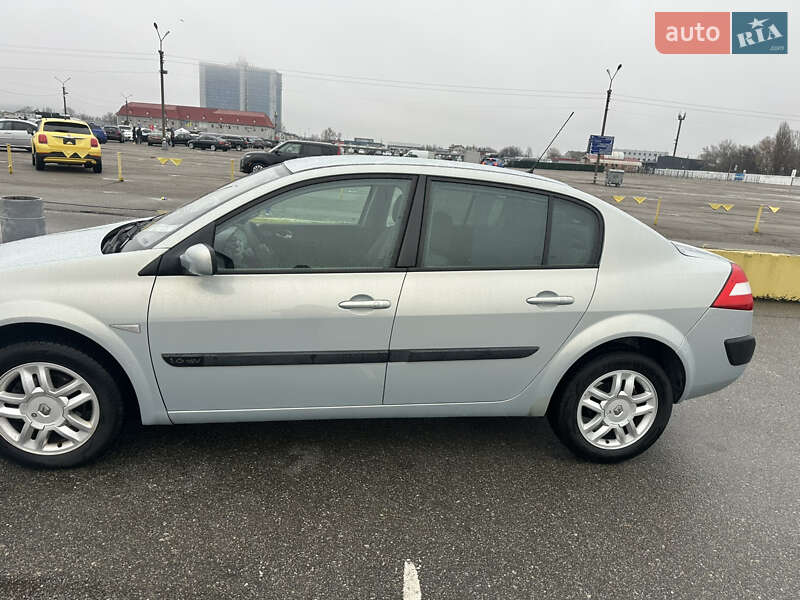 Седан Renault Megane 2004 в Киеве