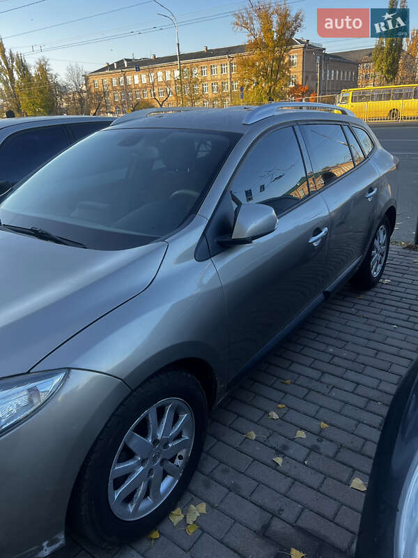 Универсал Renault Megane 2010 в Киеве