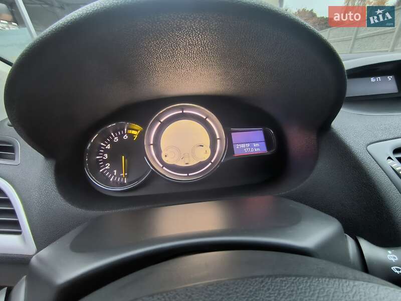 Универсал Renault Megane 2009 в Черкассах фото 22 Универсал Renault Megane 2009 в Черкассах