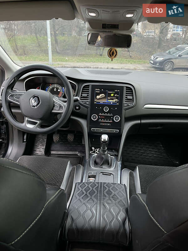 Универсал Renault Megane 2017 в Киеве фото 10 Универсал Renault Megane 2017 в Киеве
