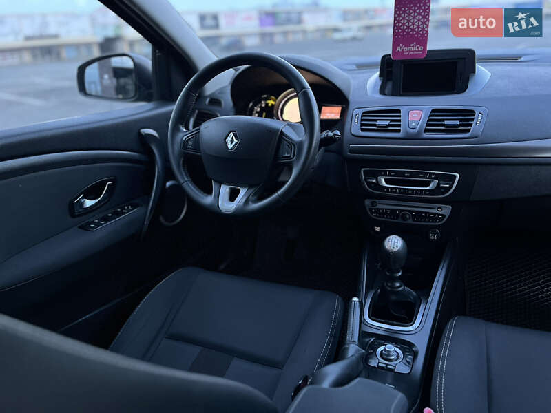 Хэтчбек Renault Megane 2011 в Черновцах