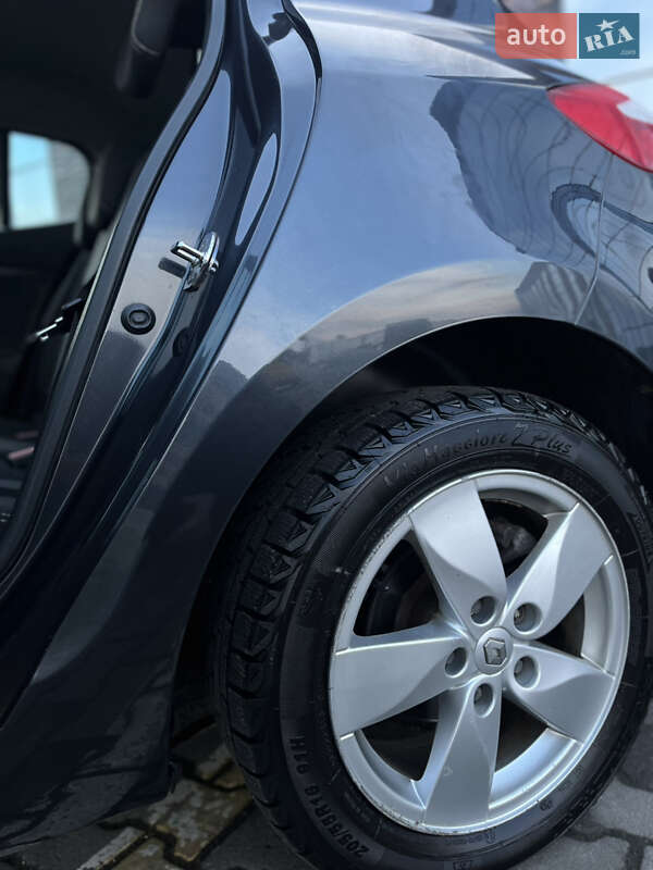 Хэтчбек Renault Megane 2011 в Черновцах