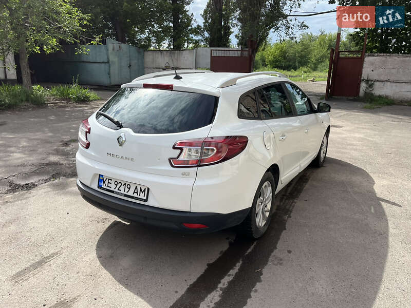 Универсал Renault Megane 2015 в Кривом Роге фото 4 Универсал Renault Megane 2015 в Кривом Роге