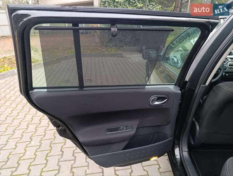 Универсал Renault Megane 2005 в Луцке фото 19 Универсал Renault Megane 2005 в Луцке