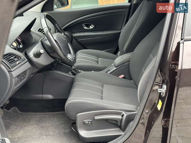 Универсал Renault Megane 2014 в Луцке фото 23 Универсал Renault Megane 2014 в Луцке