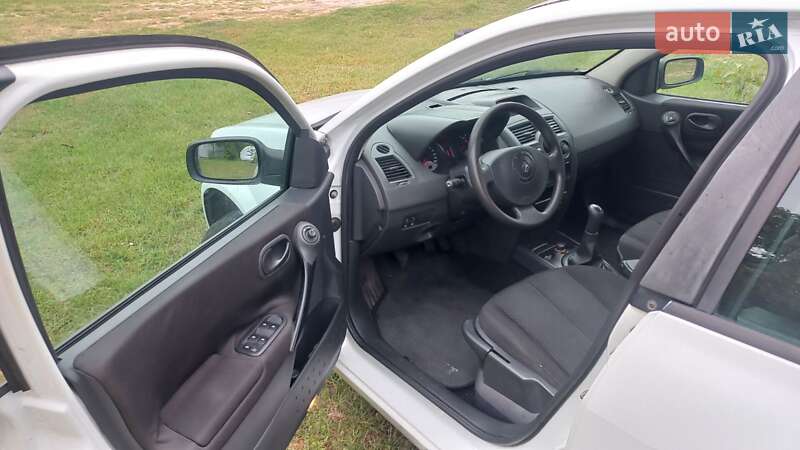 Седан Renault Megane 2005 в Києві фото 11 Седан Renault Megane 2005 в Києві