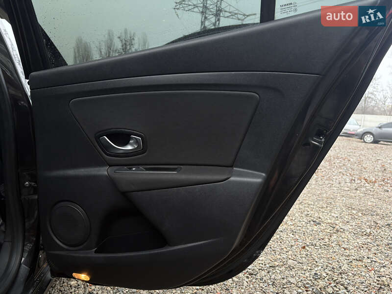 Универсал Renault Megane 2011 в Харькове фото 18 Универсал Renault Megane 2011 в Харькове