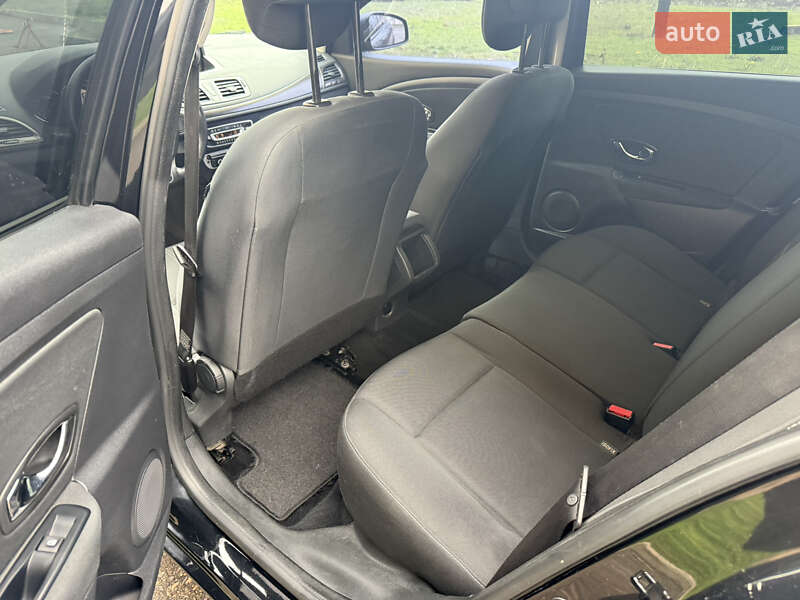 Універсал Renault Megane 2013 в Кривому Розі фото 21 Універсал Renault Megane 2013 в Кривому Розі