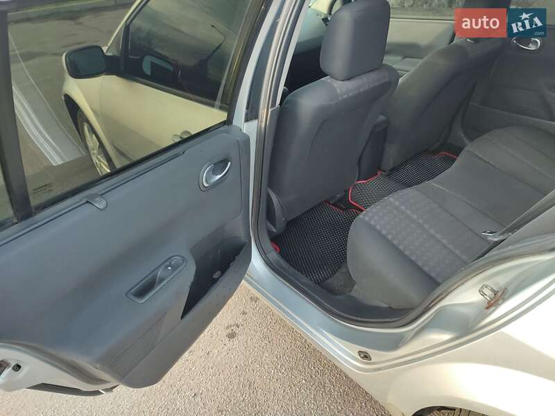 Універсал Renault Megane 2006 в Харкові фото 12 Універсал Renault Megane 2006 в Харкові