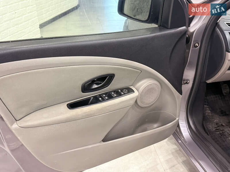 Хетчбек Renault Megane 2010 в Одесі