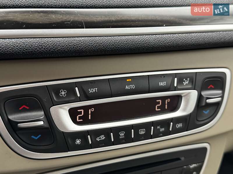 Универсал Renault Megane 2010 в Киеве фото 24 Универсал Renault Megane 2010 в Киеве