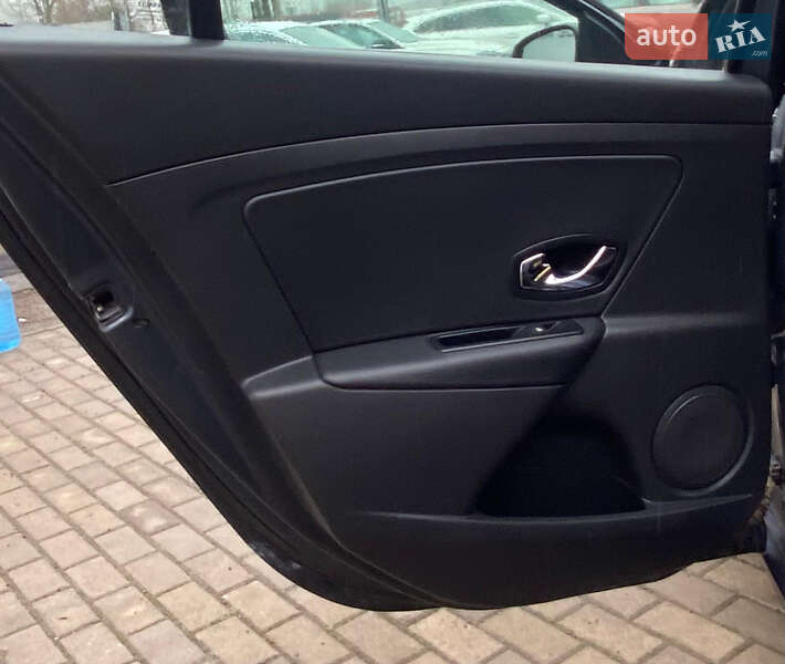 Універсал Renault Megane 2015 в Рівному фото 28 Універсал Renault Megane 2015 в Рівному